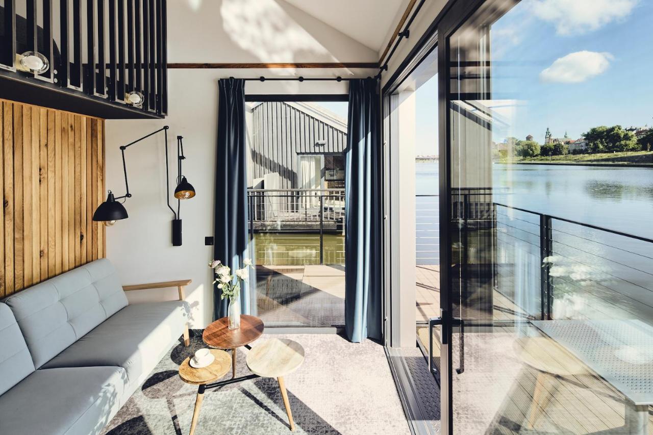 New Port - Premium Floating Aparthotel Краков Экстерьер фото