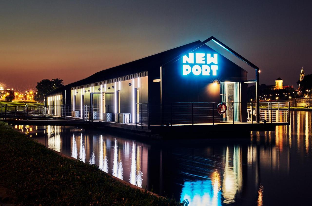 New Port - Premium Floating Aparthotel Краков Экстерьер фото