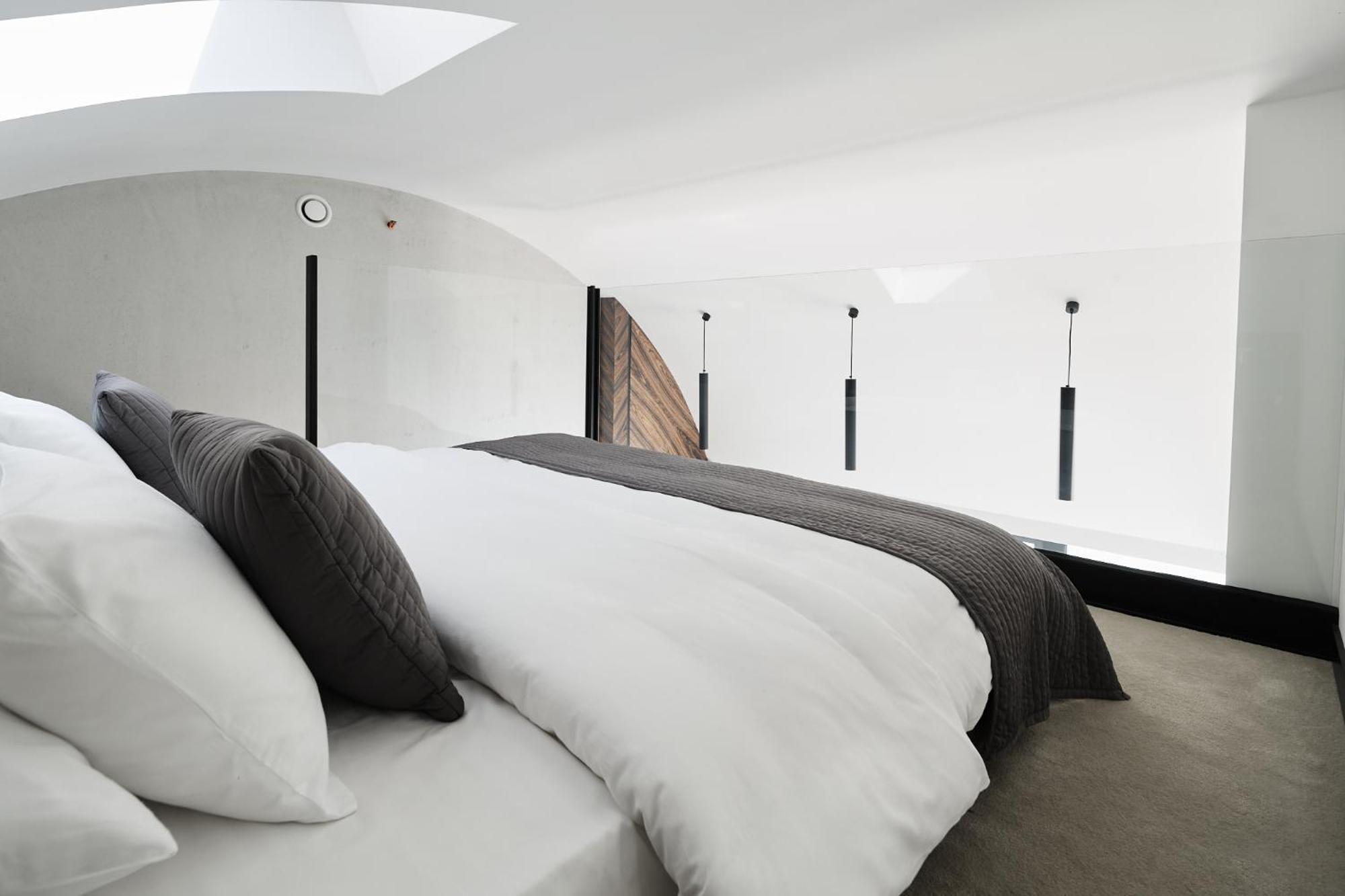 New Port - Premium Floating Aparthotel Краков Номер фото